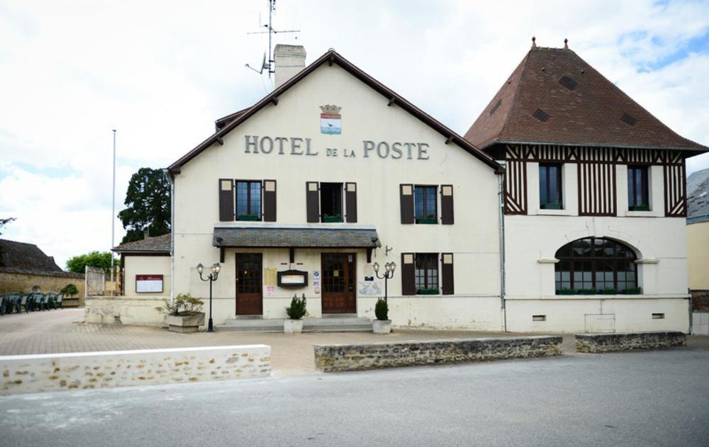 Logis Hotel Restaurant De La Poste Le Mele-sur-Sarthe Exterior photo